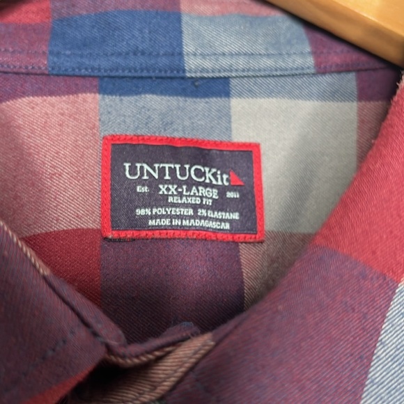 UnTuckit Blue Red Plaid Relaxed Fit Button Up Shirt Men Size XXL - Picture 2 of 6